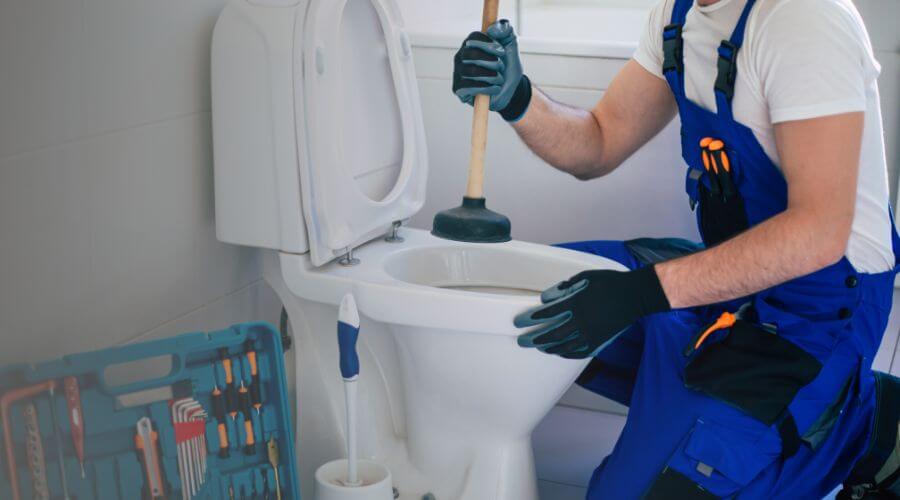 Professional septic pumping service in Broadbent, OR
